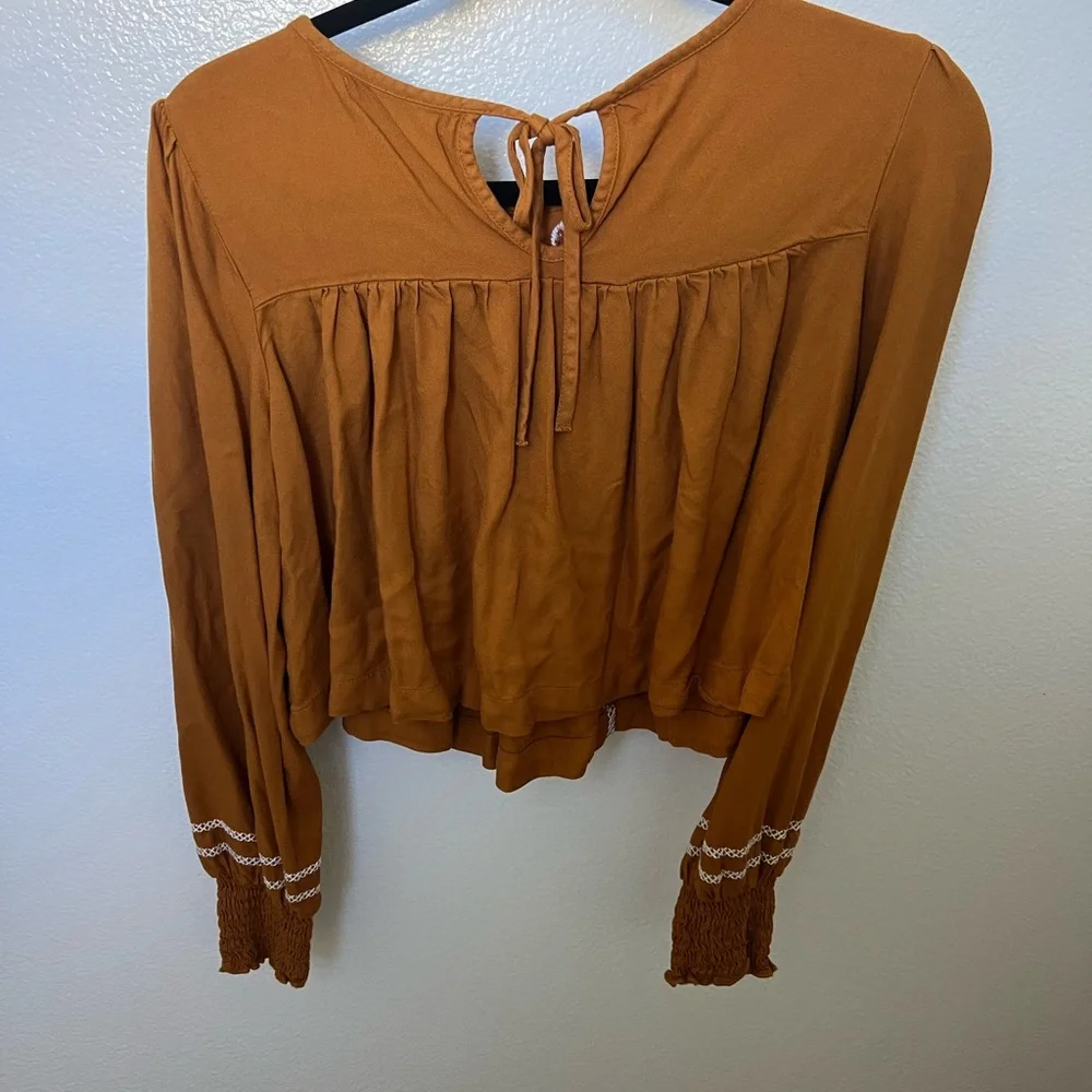 Arizona Jean Company Women's Rust Embroidered Blouse
